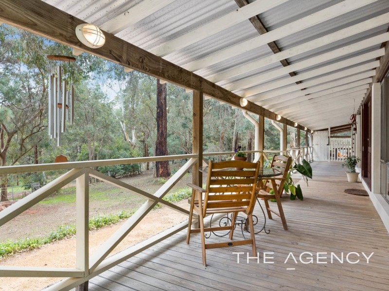 1740 Jarrah Road, Stoneville WA 6081