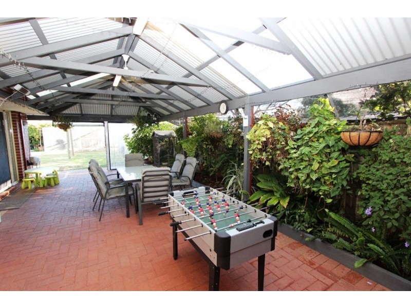 3 Castaway Cove, Halls Head WA 6210