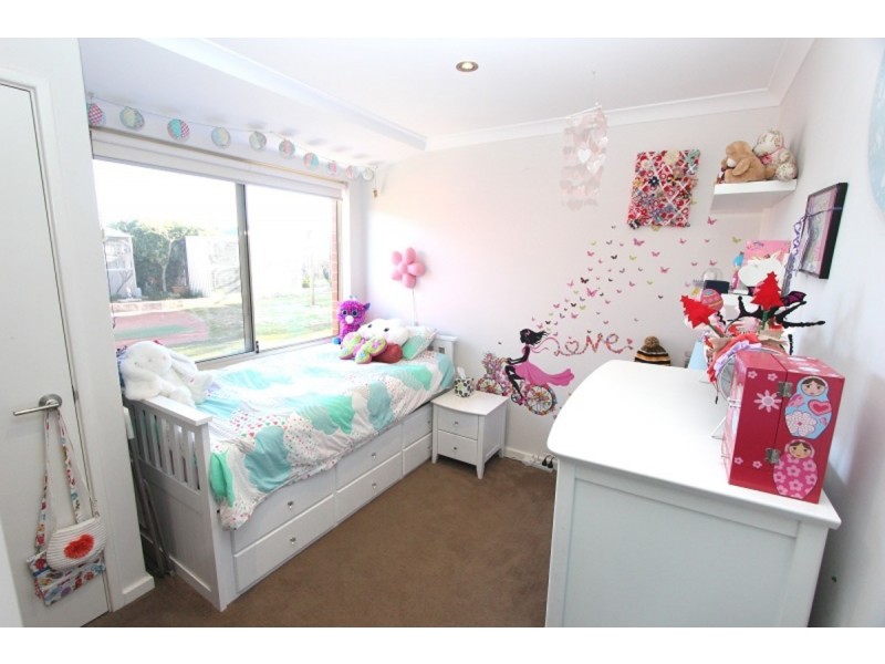 3 Castaway Cove, Halls Head WA 6210