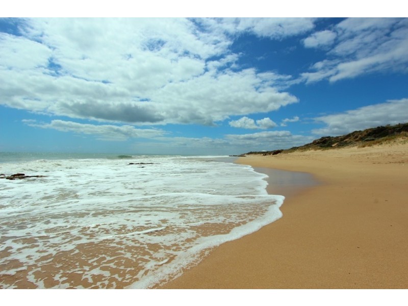 3 Castaway Cove, Halls Head WA 6210