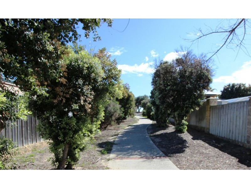 3 Castaway Cove, Halls Head WA 6210