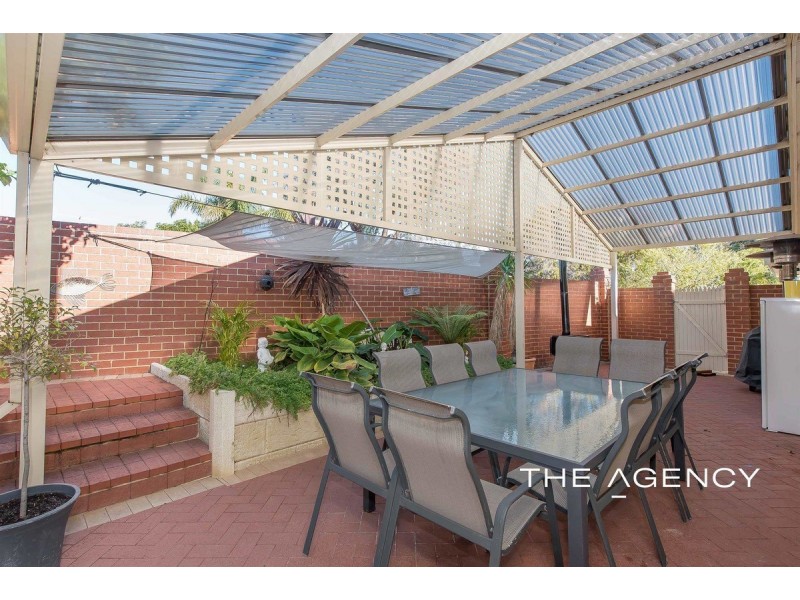 18 Ellison Drive, Padbury WA 6025