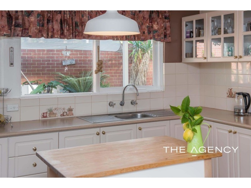 18 Ellison Drive, Padbury WA 6025