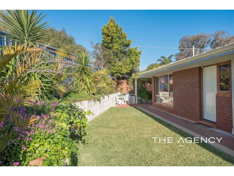 18 Ellison Drive, Padbury WA 6025