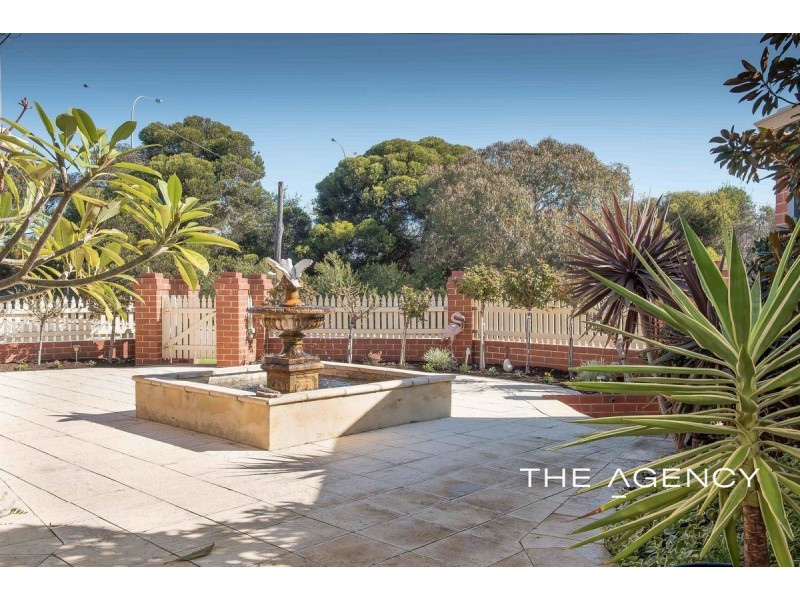 18 Ellison Drive, Padbury WA 6025