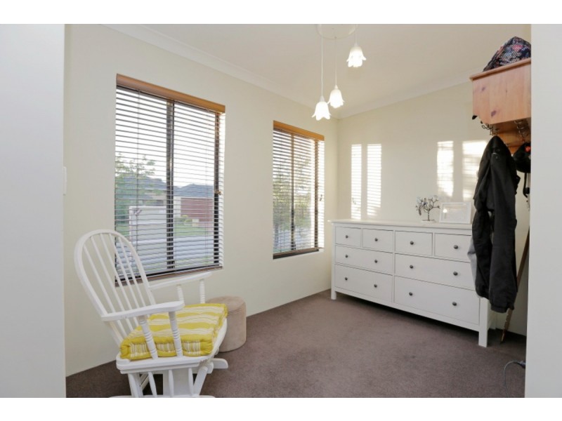 4 Becher Avenue, Canning Vale WA 6155