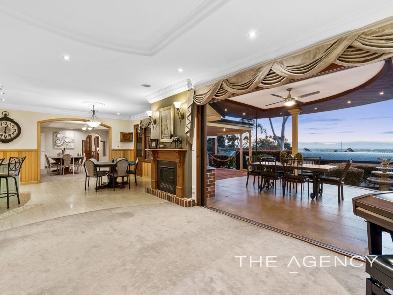 3 Nangana Way, Kalamunda WA 6076