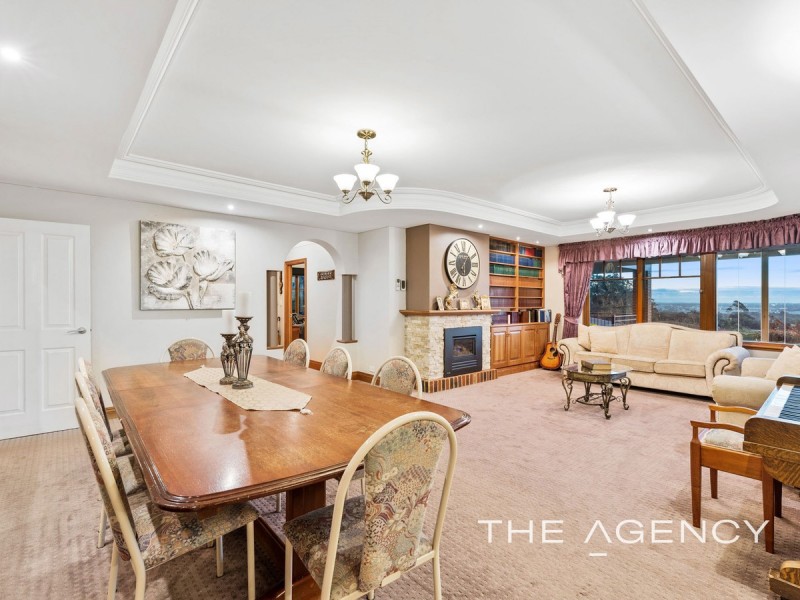 3 Nangana Way, Kalamunda WA 6076