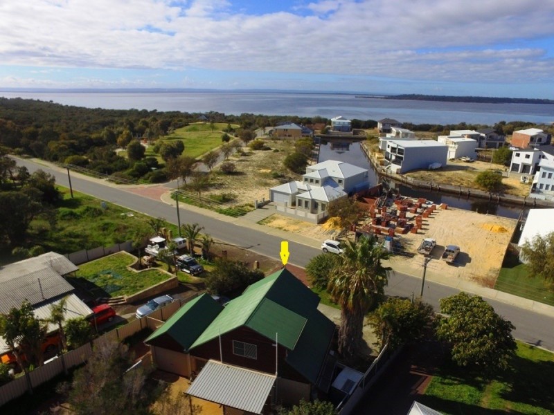 60a Queen Parade, Wannanup WA 6210