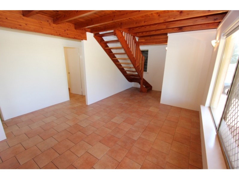 60a Queen Parade, Wannanup WA 6210