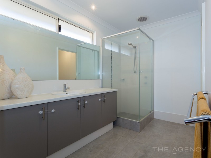 63 Sherwood Road, Australind WA 6233