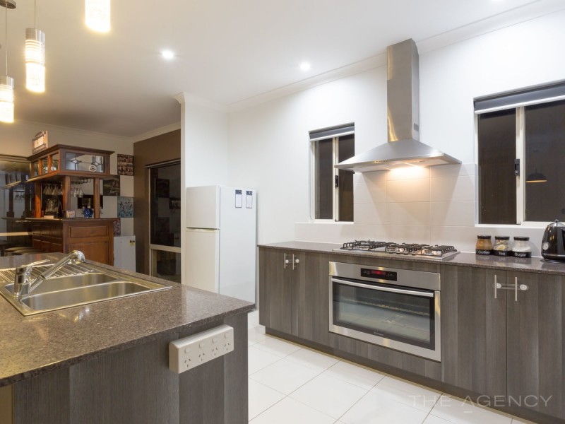 63 Sherwood Road, Australind WA 6233