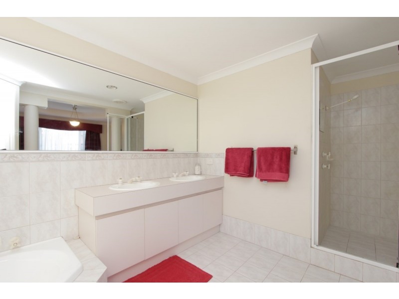 24 Burtonia Place, Canning Vale WA 6155