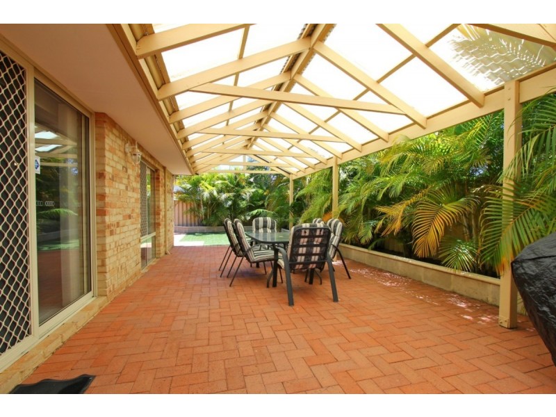 24 Burtonia Place, Canning Vale WA 6155