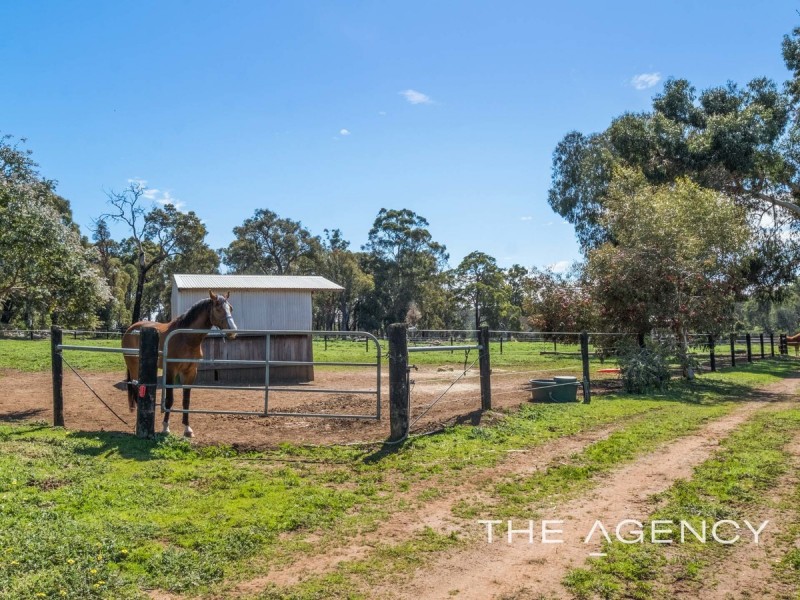 300 Tear Street, Chidlow WA 6556