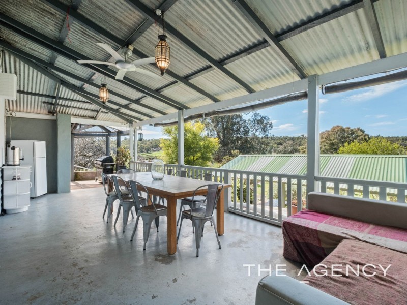 300 Tear Street, Chidlow WA 6556