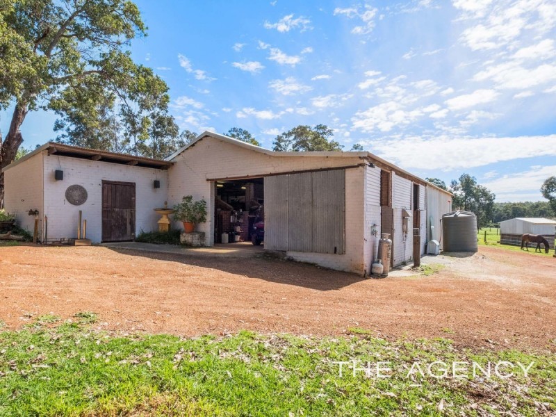300 Tear Street, Chidlow WA 6556