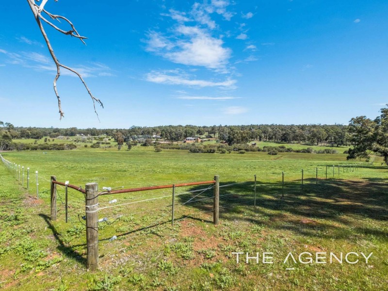 300 Tear Street, Chidlow WA 6556