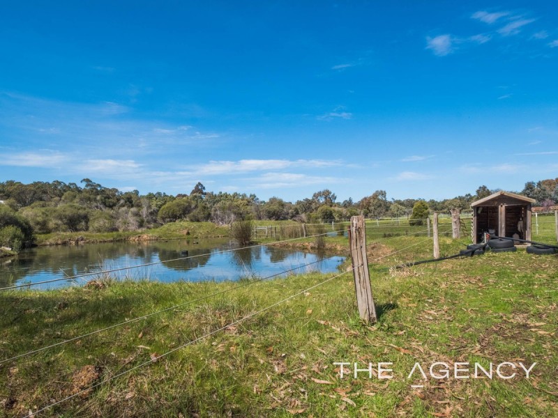 300 Tear Street, Chidlow WA 6556