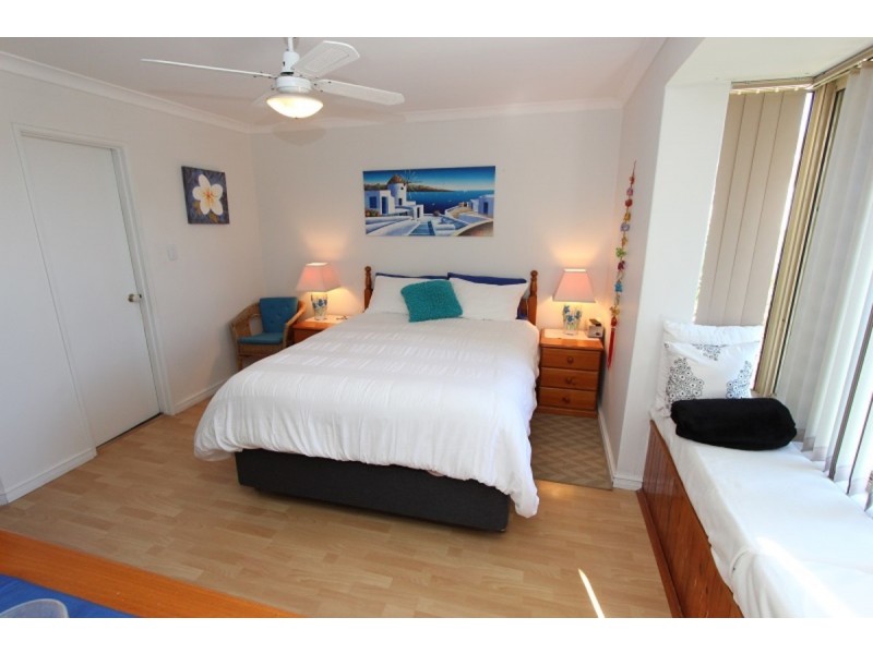 9 Kestrel Close, Halls Head WA 6210