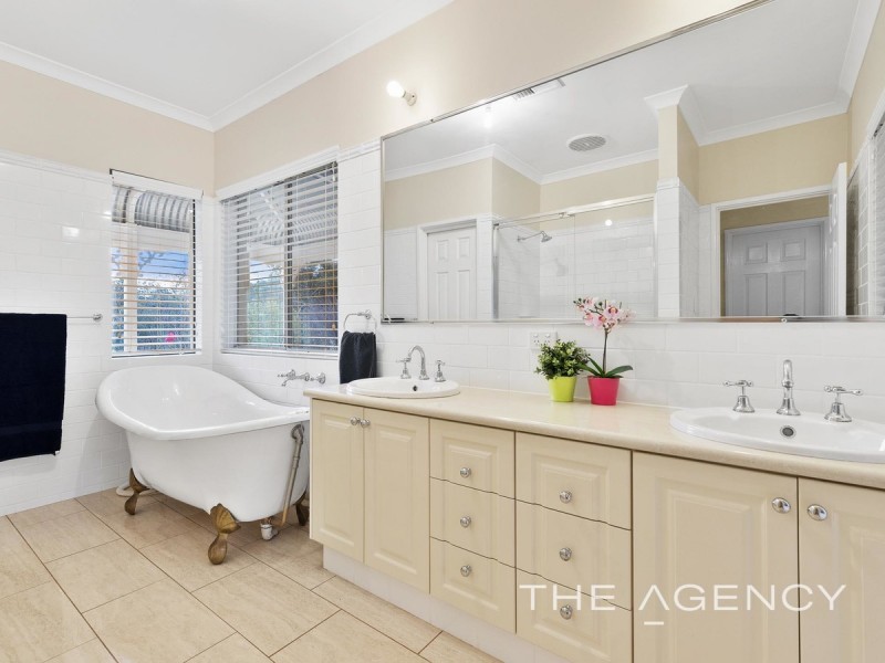 125 Connell Avenue, Martin WA 6110