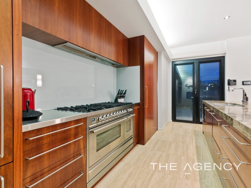 32 Roseberry Avenue, South Perth WA 6151