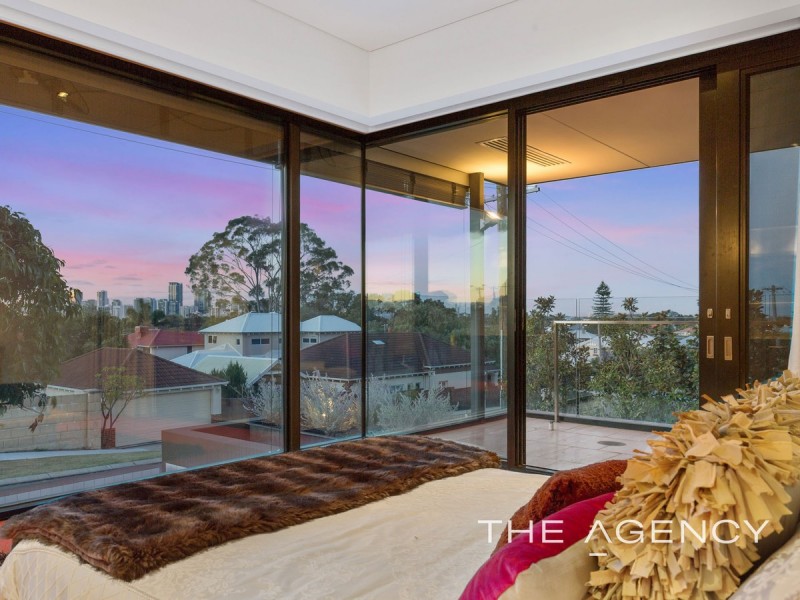 32 Roseberry Avenue, South Perth WA 6151