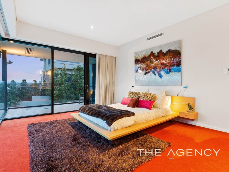 32 Roseberry Avenue, South Perth WA 6151