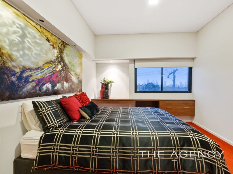 32 Roseberry Avenue, South Perth WA 6151