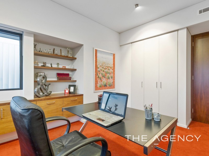 32 Roseberry Avenue, South Perth WA 6151