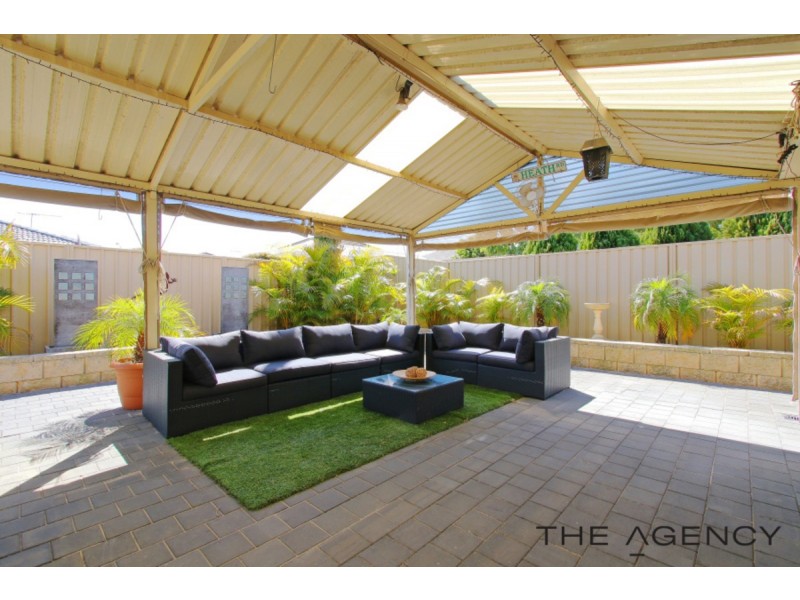 10 Miniata Way, Canning Vale WA 6155