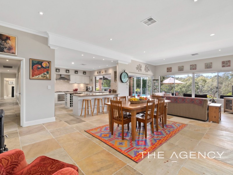 2 Atoifi Gardens, Helena Valley WA 6056