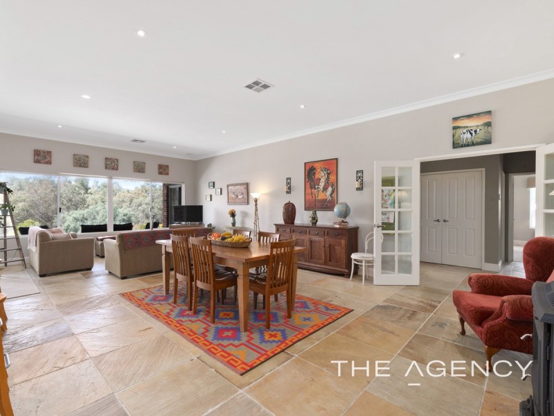 2 Atoifi Gardens, Helena Valley WA 6056