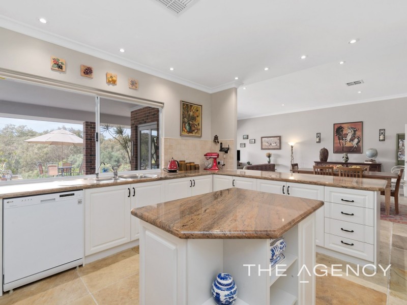 2 Atoifi Gardens, Helena Valley WA 6056