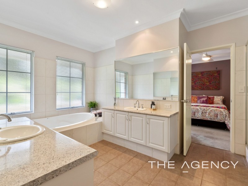 2 Atoifi Gardens, Helena Valley WA 6056