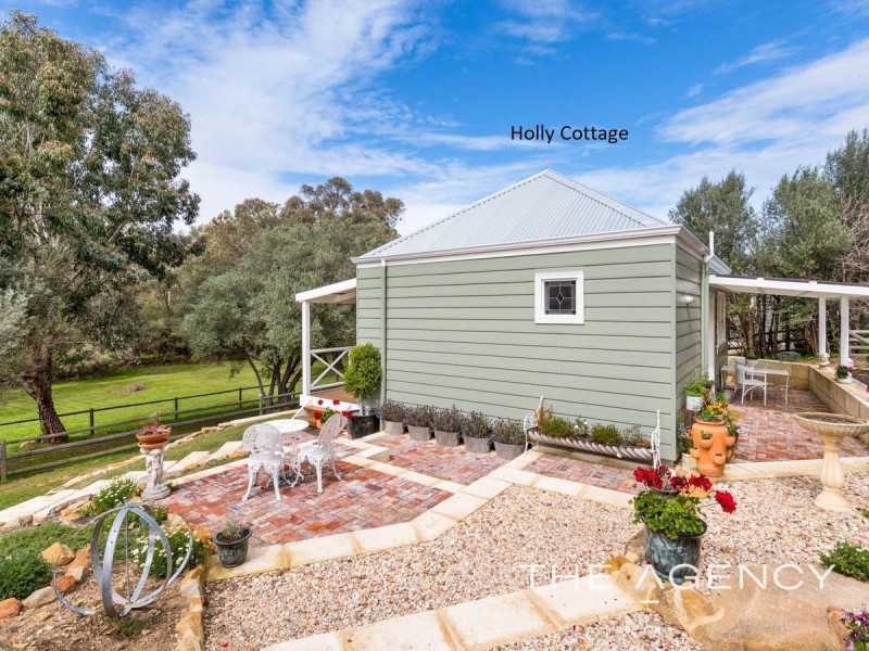 2 Atoifi Gardens, Helena Valley WA 6056