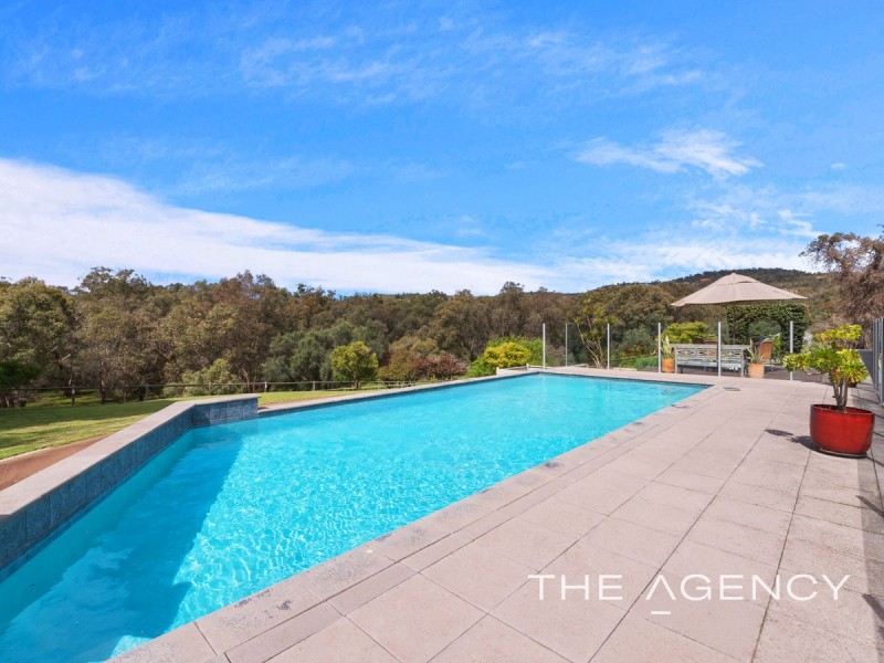 2 Atoifi Gardens, Helena Valley WA 6056