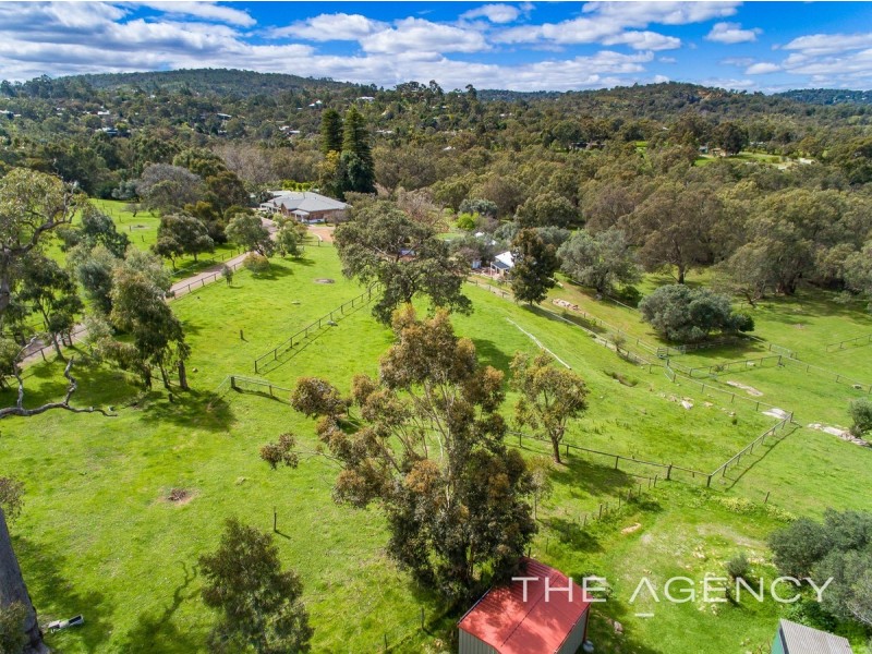 2 Atoifi Gardens, Helena Valley WA 6056