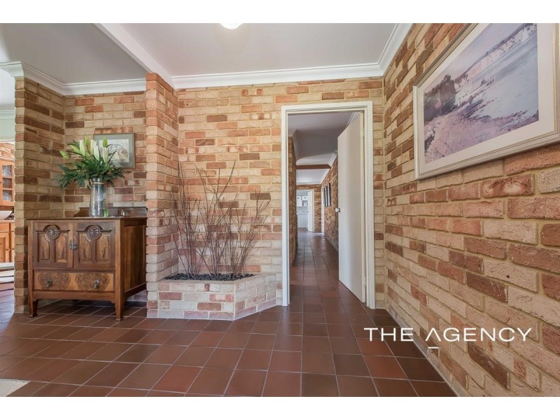 24 Glengarry Drive, Duncraig WA 6023