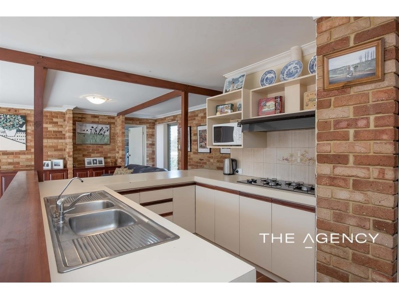 24 Glengarry Drive, Duncraig WA 6023