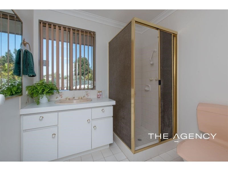 24 Glengarry Drive, Duncraig WA 6023