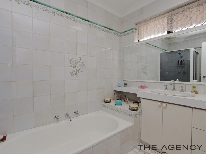 37A Bristol Avenue, Bicton WA 6157