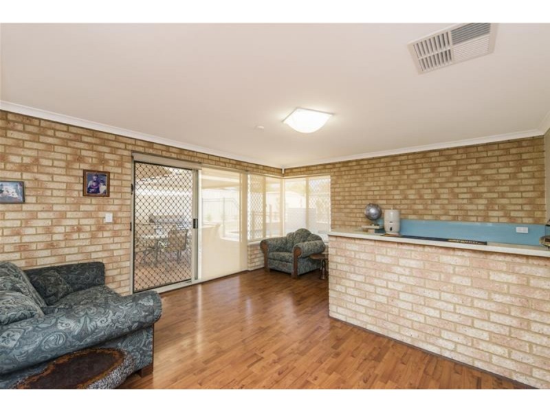 17 Ambergate Close, Canning Vale WA 6155