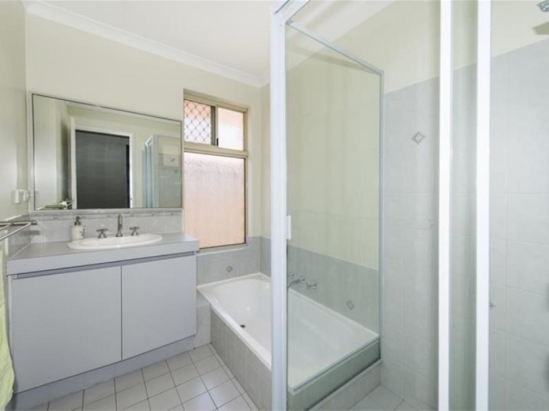 17 Ambergate Close, Canning Vale WA 6155
