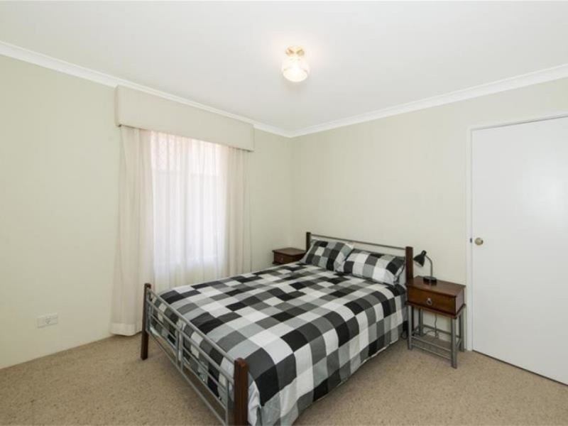 17 Ambergate Close, Canning Vale WA 6155
