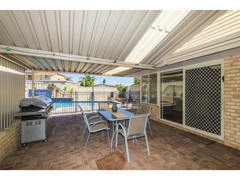 17 Ambergate Close, Canning Vale WA 6155