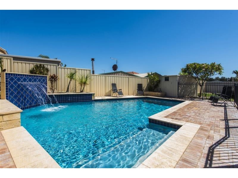17 Ambergate Close, Canning Vale WA 6155