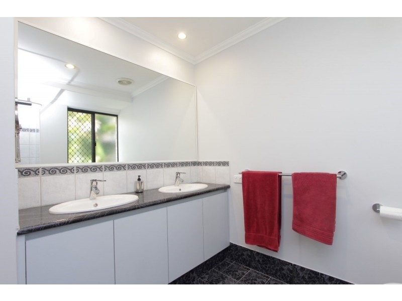 34 St Andrews Crescent, Canning Vale WA 6155