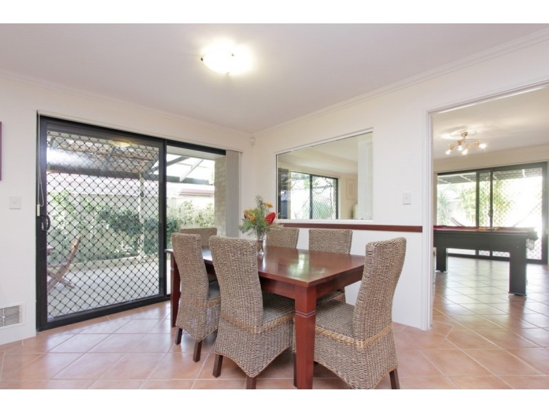 34 St Andrews Crescent, Canning Vale WA 6155