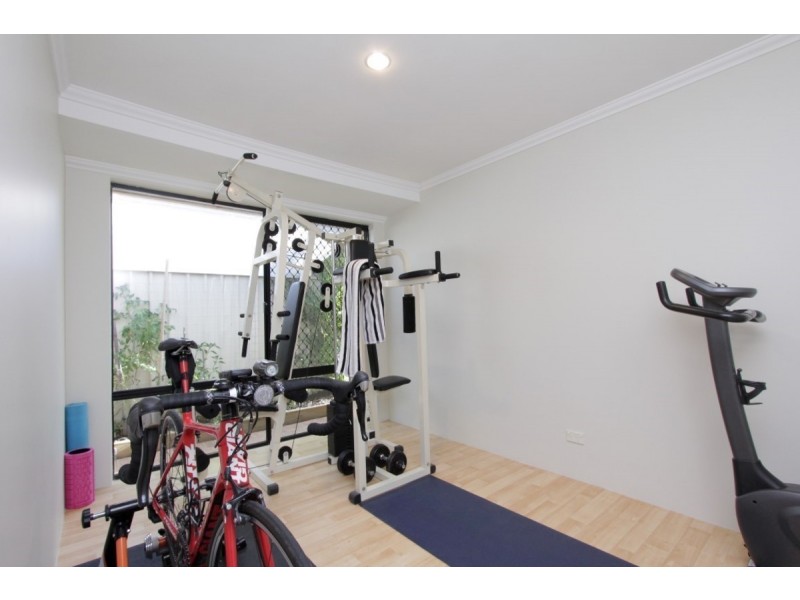 34 St Andrews Crescent, Canning Vale WA 6155